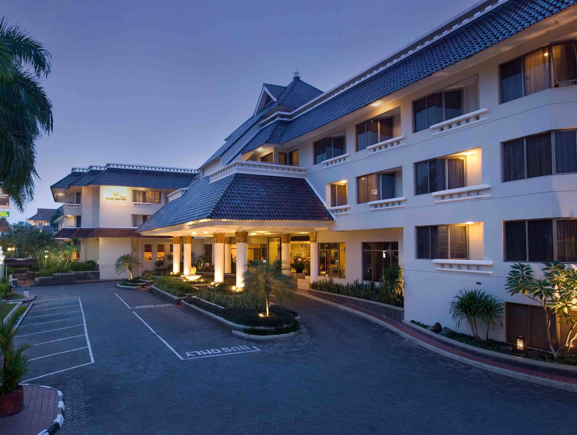 Hotel Santika Premiere Jogja Yogyakarta Exterior foto